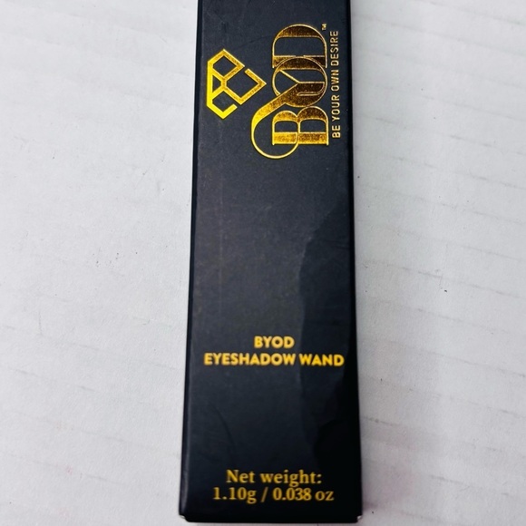 BYOD Be Your Own Desire Diamonds -N- Pearls Eyeshadow Wand - Picture 3 of 9